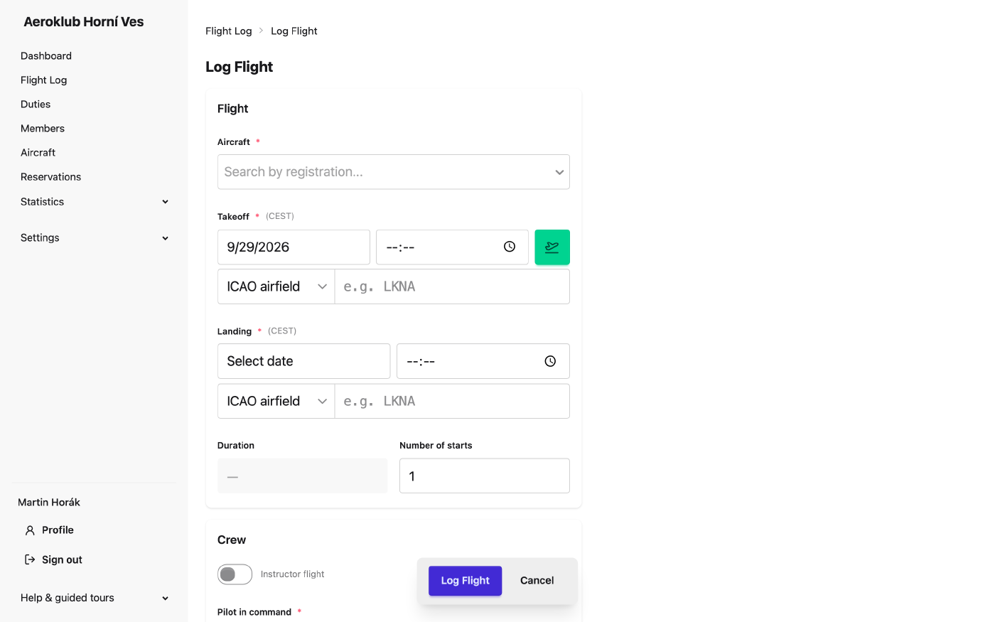 The Log Flight form: aircraft, takeoff and landing, crew and cost sharing
